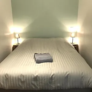 fully-renovated-1br-apartment-well-located.fr-paris.fr/